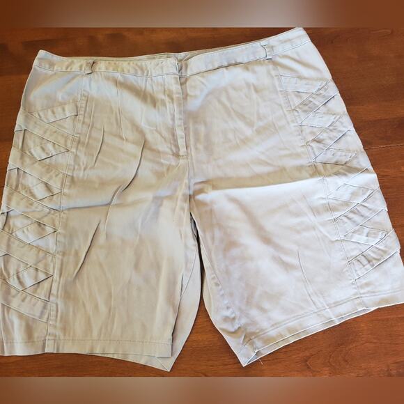 Nicole 16‎ grey shorts invert good condition - Picture 2 of 4